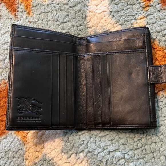 Burberry Authentic Quilted Wallet - Picture 3 of 12